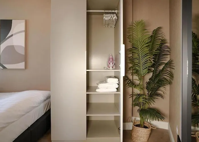 Haya Beachhouse - King Apartment *