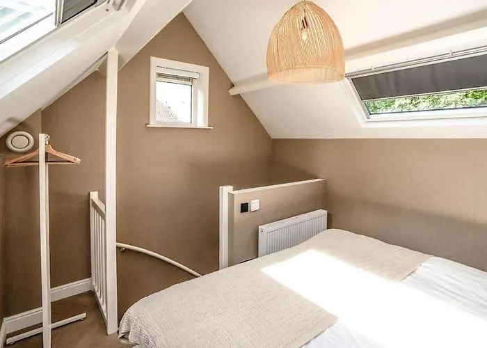 Haya Beachhouse - King * The Hague