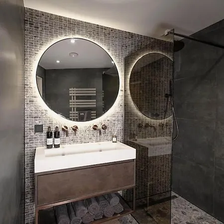 Haya Beachhouse - King Den Haag